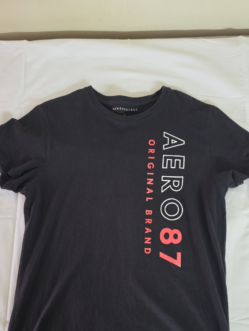 Aeropostale Black Short Sleeve Tee with Red Graphic